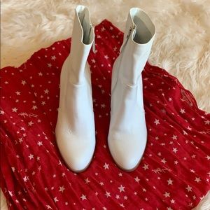 Chinese Laundry, size 8.5 almond toe chunky heel